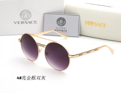 Versac*e Sunglass With Case Q2210-15 (2)