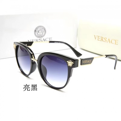 Versac*e Sunglass With Case Q1657-16 (4)