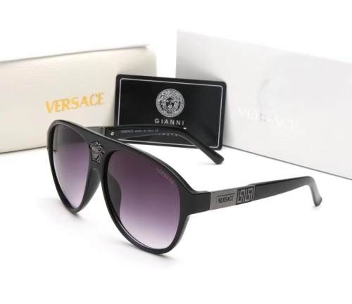 Versac*e Sunglass With Case Q4261-15 (3)