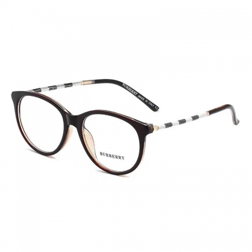 Burberr*y Sunglass With Case Q2244-15 (5)