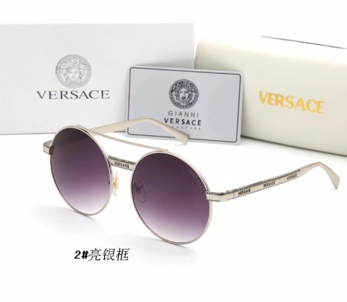 Versac*e Sunglass With Case Q2210-15 (4)