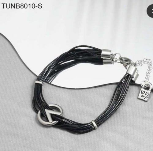 Stainless Steel Uno Bracelet TUNB8010-S