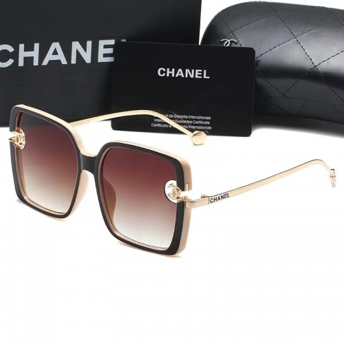 Chane'l Sunglass With Case  Q9390-17 (2)