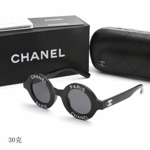 Chane'l Sunglass With Case  Q01495-10 (1)