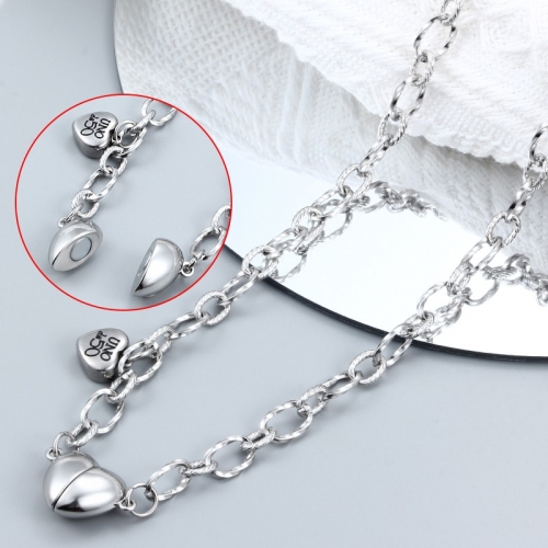 Stainless Steel Uno Necklace UNN220814 (1)