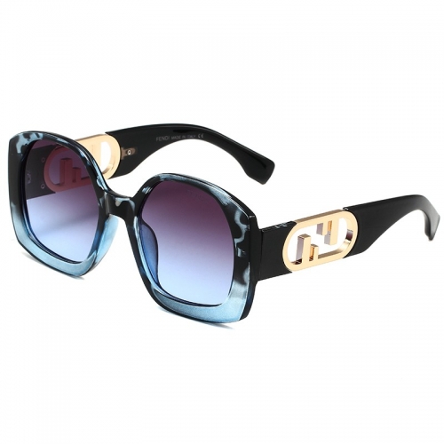 Fend*i Sunglass with case Q9527 (5)