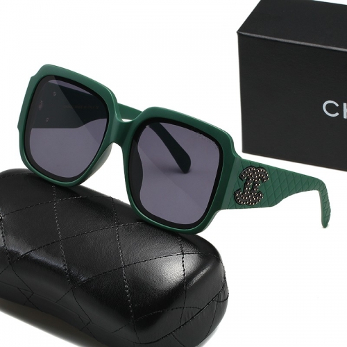 Chane'l Sunglass with case Q6202 (4)