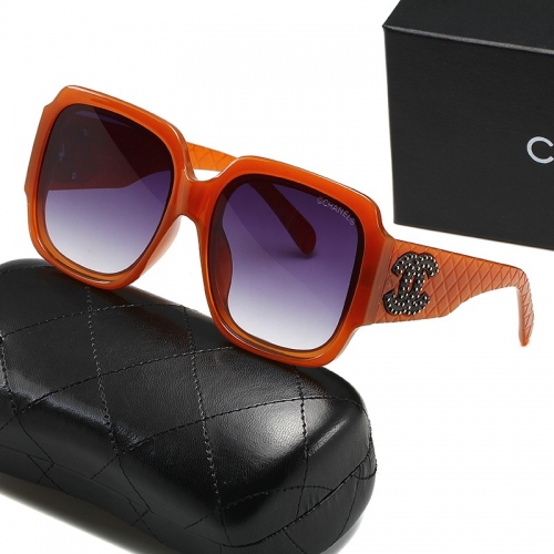 Chane'l Sunglass with case Q6202 (2)