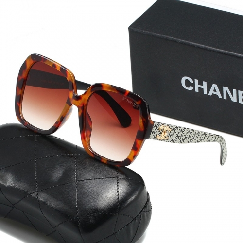 Chane'l Sunglass with case Q6205 (5)