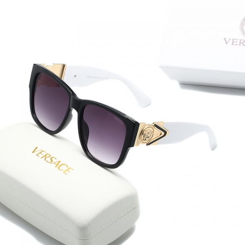 Versac'e Sunglass with case Q9928 (3)