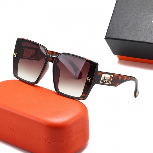 Herm'es Sunglass with case Q1709 (2)