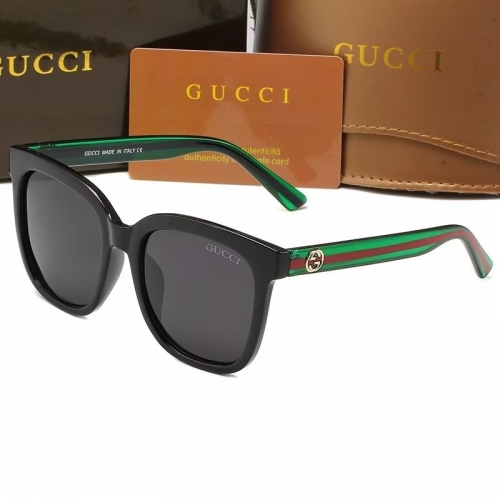 Sunglass with Case QG0034S-16 (1)