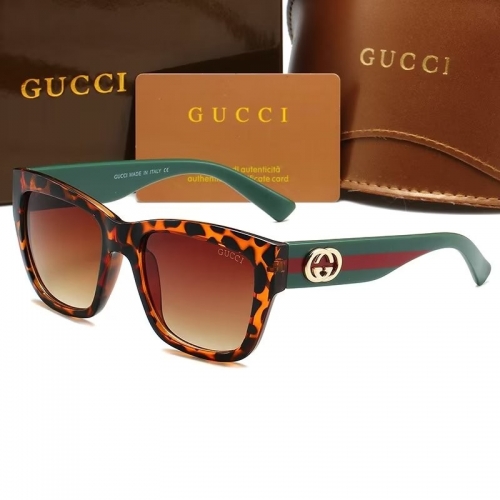 Sunglass with Case QG0034-15 (5)