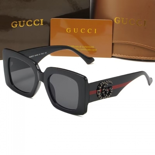 Sunglass with Case QG1131-15 (5)