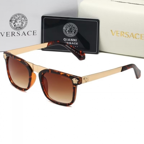 Sunglass with Case QV9266-18 (3)