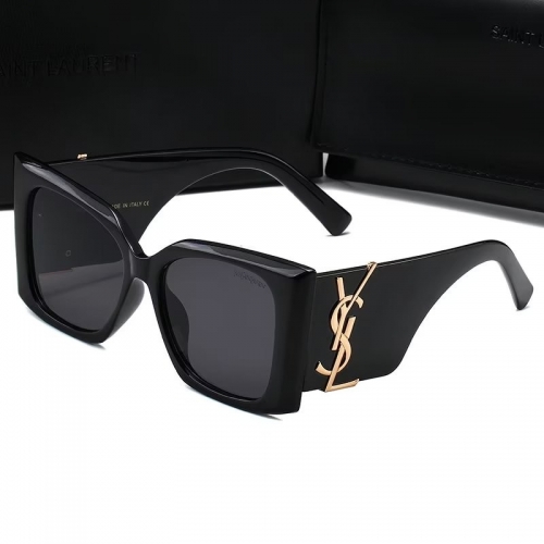 Sunglass with Case QY1002-15 (1)