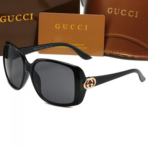 Sunglass with Case QG3166-15 (1)