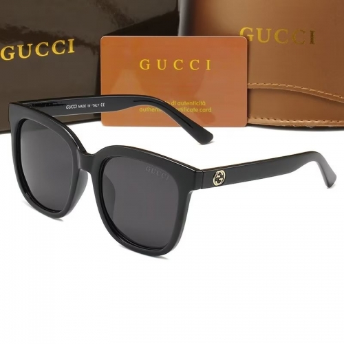 Sunglass with Case QG0034S-16 (5)