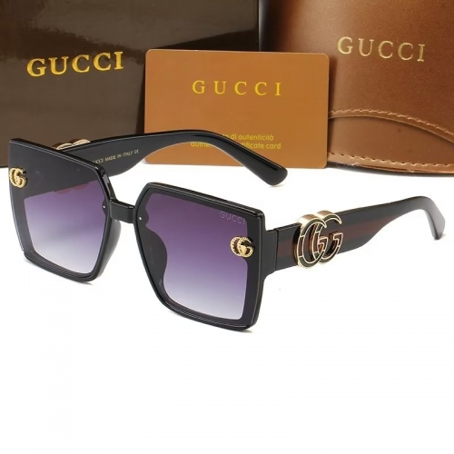 Sunglass with Case QG10014-18 (1)