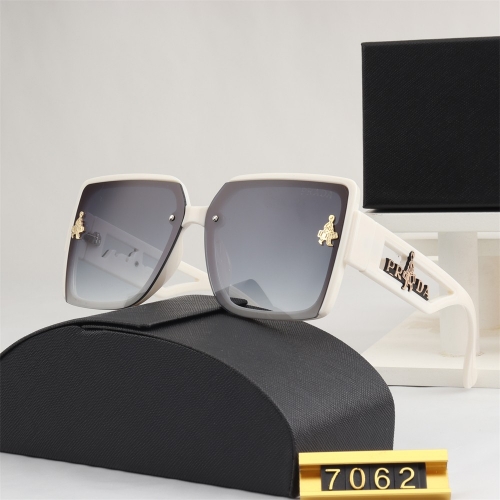 Sunglass With Case 36PT7062B-36 (4)