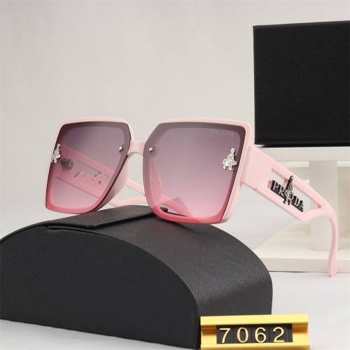 Sunglass With Case 36PT7062B-36 (1)