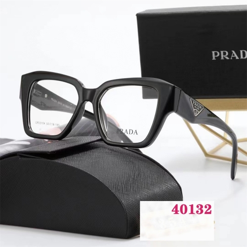 Sunglass With Case 36PT40132 (3)