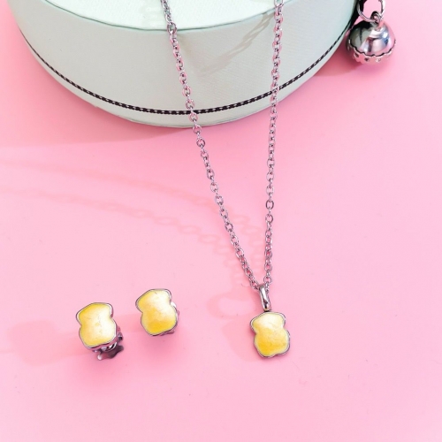 AD260704- (6)