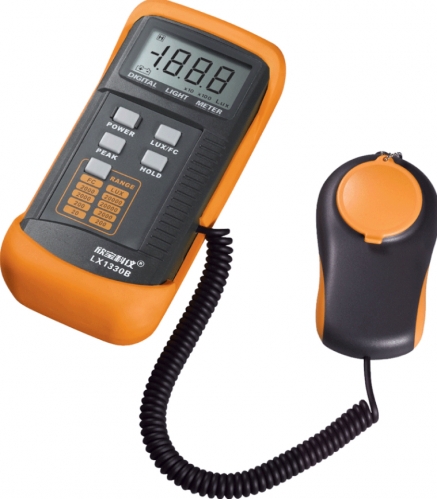 LX1330B DIGITAL LUX METER