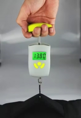 C135 50kg Luggage Weighing Scale Digital Hanging Travel Hot Sale New Design Weigh Function ABS Plastic Luggage Hook Weight Scale 50kg