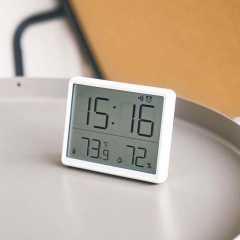YD-8218 Slim Quartz Wall Clock with Needle Display Plastic Material Antique Style Multi-function Alarm