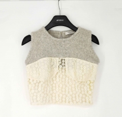 CONTRAST KNIT TOP