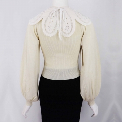 KNIT SWEATER WITH CONTRAST COLLAR