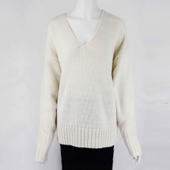 V NECK KNIT SWEATER