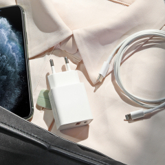 XFC15-E PD20W+QC3.0·Fully Compatible Flash Charging