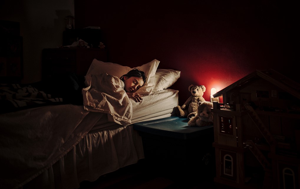 What color night light do you choose will be better?