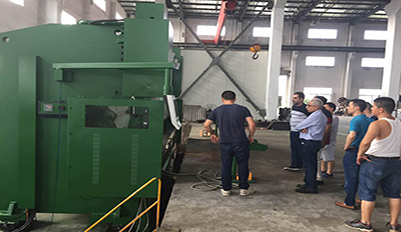 Indian customers came to our factory to inspected the order of 650T/5100 CNC press brake machine