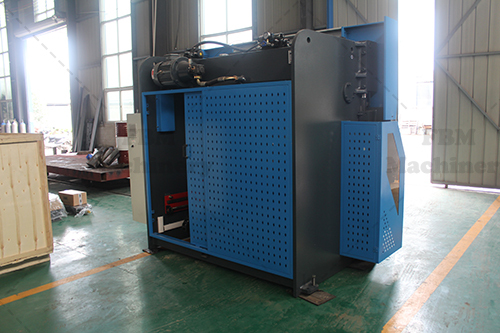 Hydraulic press brake with ESTUN E300P CNC system