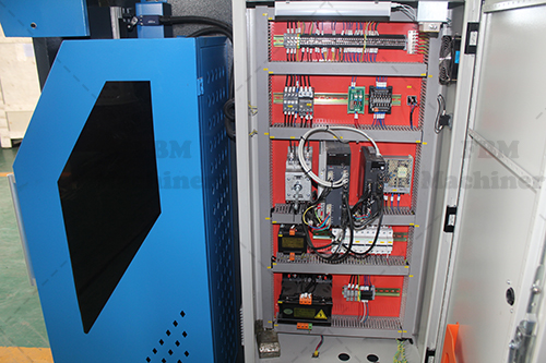 Hydraulic press brake with ESTUN E300P CNC system