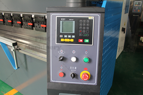 WC67K-200T/3200 Hydraulic press brake with ESTUN E21 NC Controller