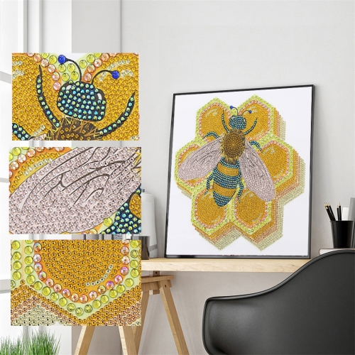 SX-DZ502-S11011  30x30cm Diamond Painting Kit -  Bee