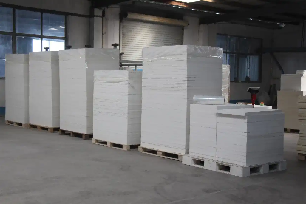 What are the main components of the operating costs for a ceramic fiber board production line?