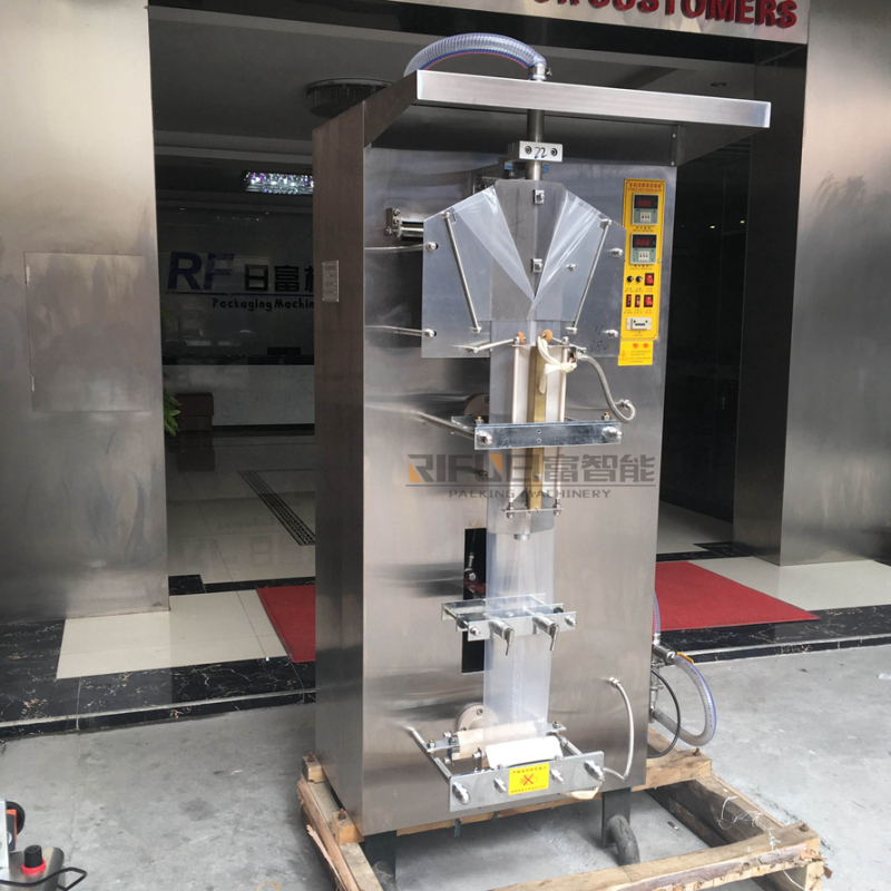 Automatic water sachet packing machine