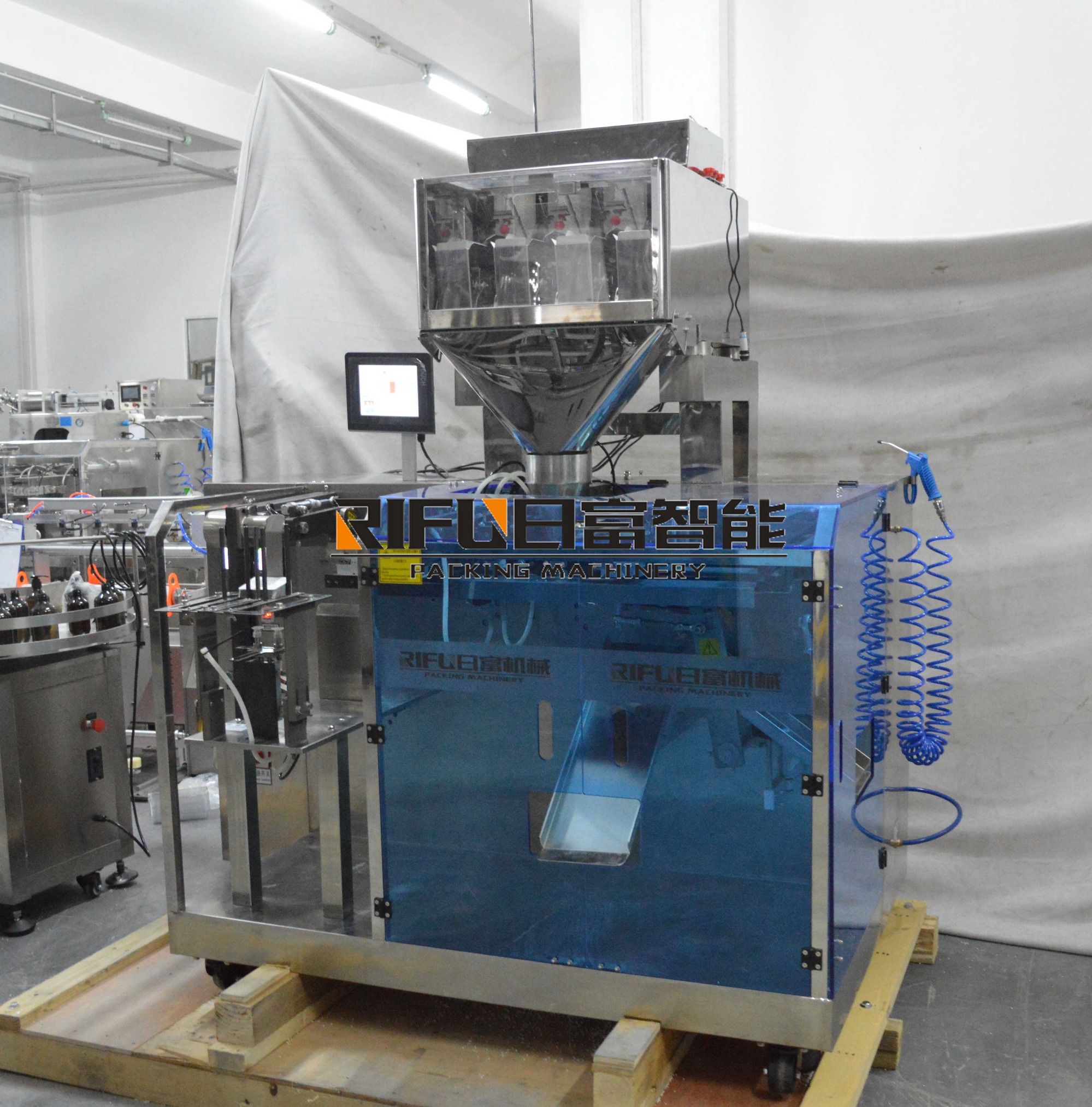 Automatic grain horizontal granule prefabricated peanut sesame popcorn bag packaging machine