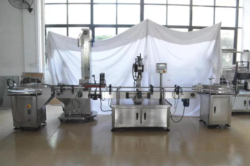 Automatic servo motor pharmaceutical vitamin syrup bottle capping machine