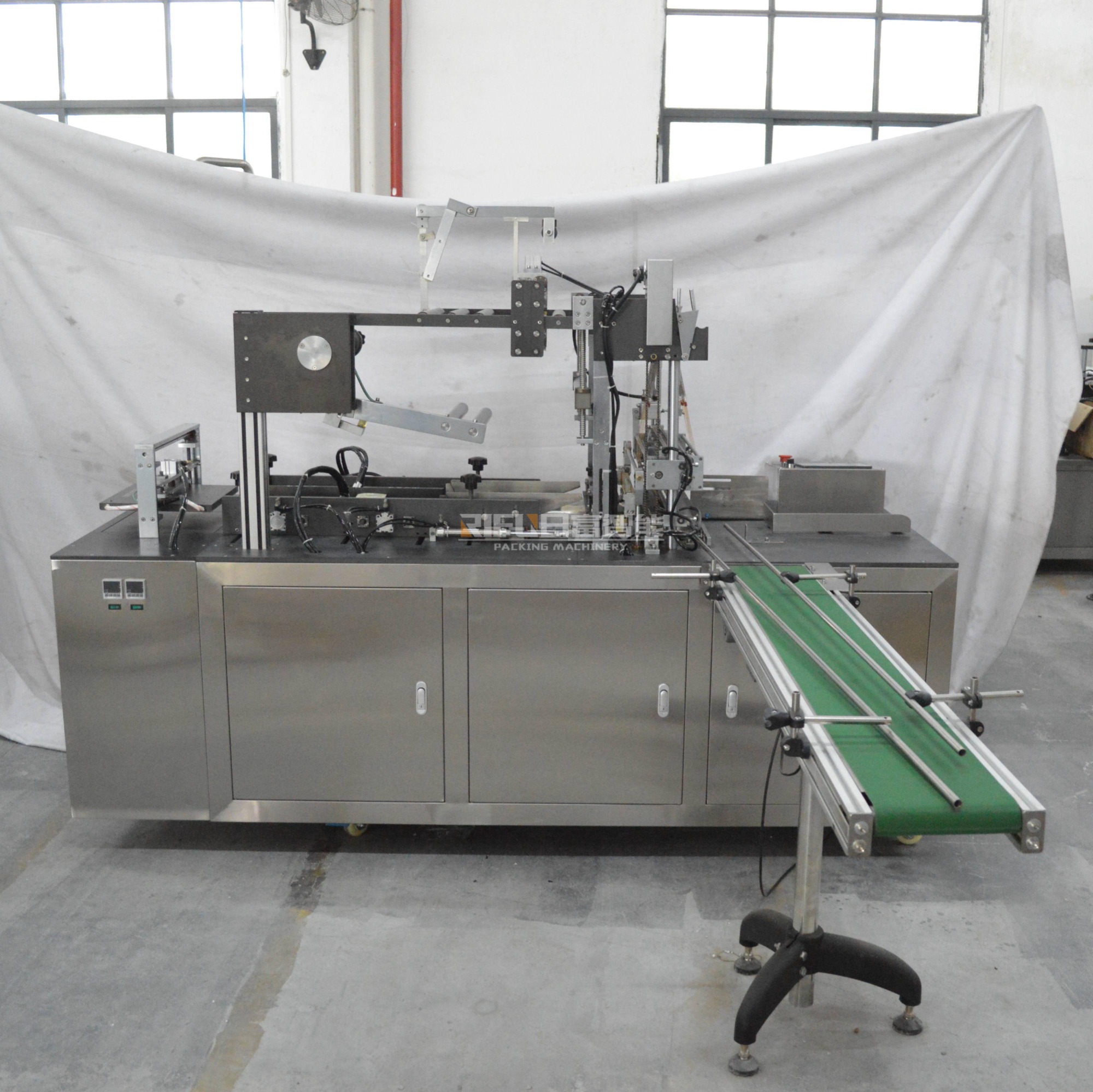 Automatic cigarette cellophane packing machine/big box wrapping machine