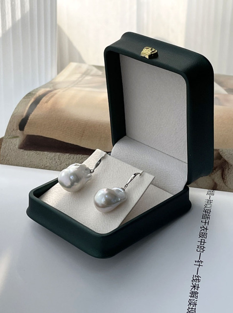 Baroque Pearl Earrings  YPAD052940
