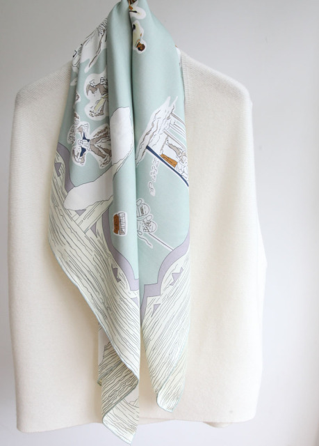 Square14MM 110cm  Twill  silk hand Rolled Edges Scarf