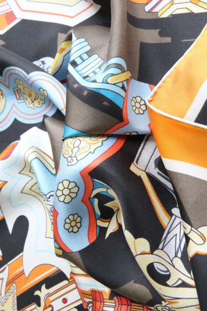 Square14MM 90cm Twill Silk hand Rolled Edges Scarf