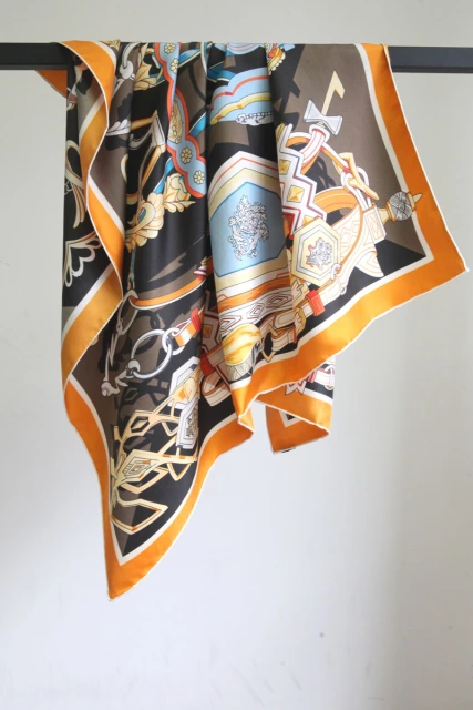 Square14MM 90cm Twill Silk hand Rolled Edges Scarf
