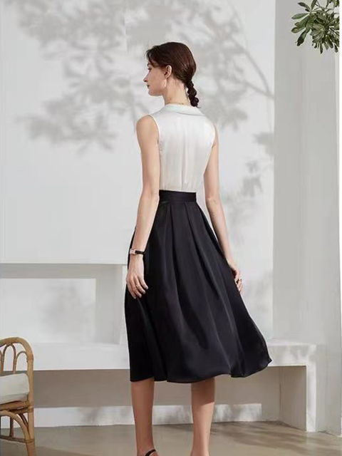 Black A-lined Party Skirt